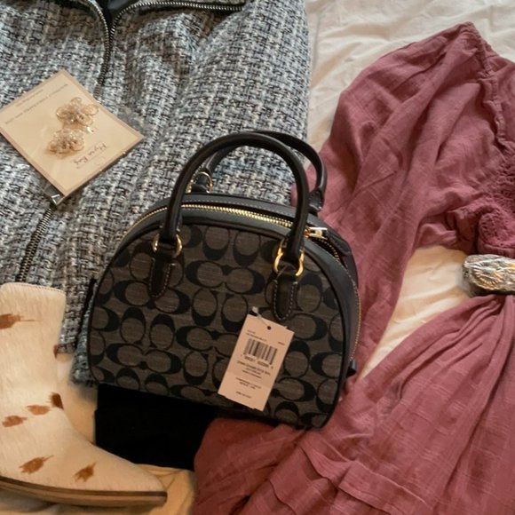 NWT Coach Sydney Satchel Crossbody In Signature Chambray & Smooth Leather - Picture 15 of 16